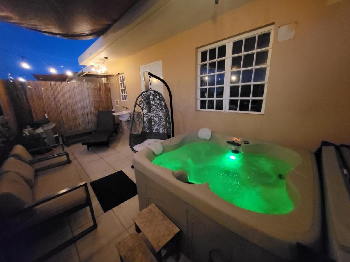 Private Jacuzzi Oasis With Mountain Views And Free Parking Apartment ปอนเซ ภายนอก รูปภาพ