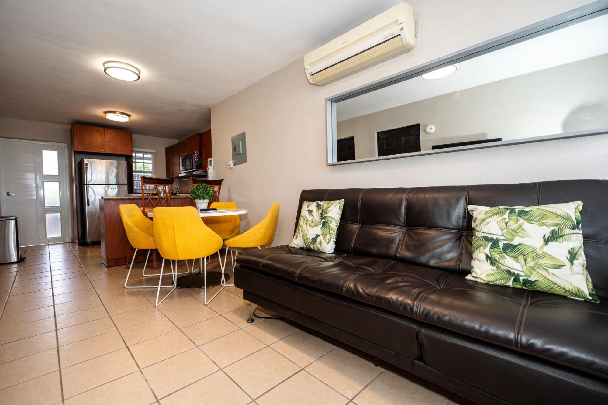 Private Jacuzzi Oasis With Mountain Views And Free Parking Apartment ปอนเซ ภายนอก รูปภาพ